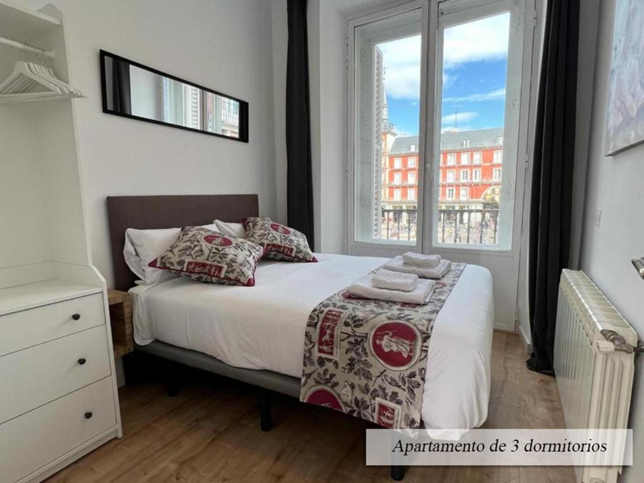 Plaza Mayor Madrid Eksteriør bilde